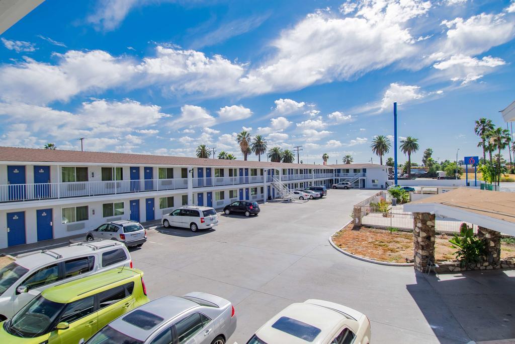 Motel 6-San Bernardino, Ca - Downtown Экстерьер фото