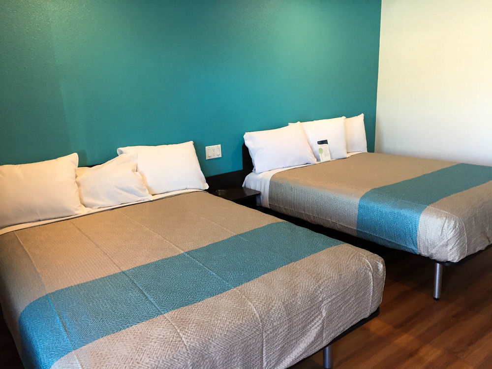 Motel 6-San Bernardino, Ca - Downtown Экстерьер фото